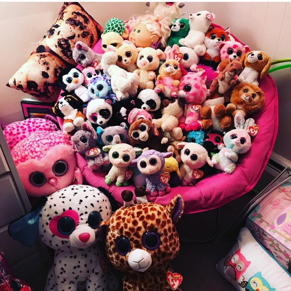 Beanie boo lot of 40-100 all in photo plus a lot more